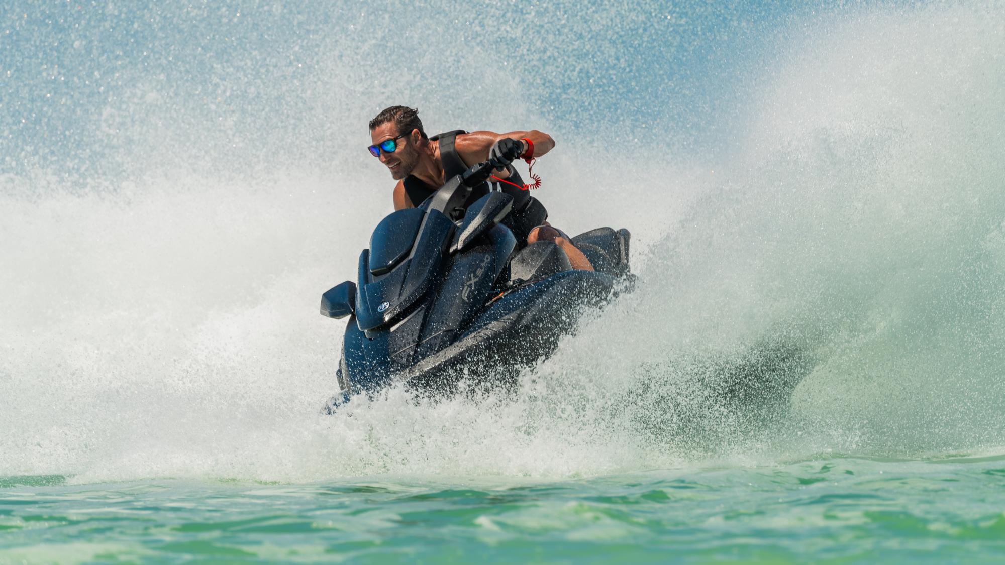 YAMAHA JETSKI GP1900R (200HP)